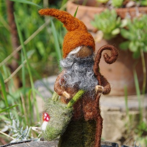 Erdei manó  - játék & sport - készségfejlesztő és logikai játék - montessori szivárvány, waldorf játékok - Meska.hu