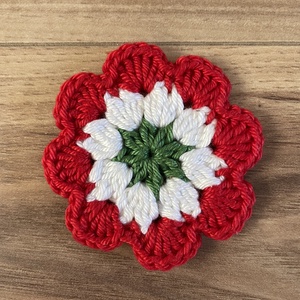 Horgolt kokárda, Ékszer, Kitűző és Bross, Horgolás, MESKA