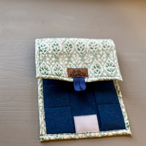 Krétakukac, méhviaszkréta tartó - Waldorf , Otthon & Életmód, Papír, írószer, Tolltartó & Ceruzatekercs, Varrás, MESKA