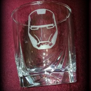 Gravírozott whiskys pohár- Avengers, Marvel, Otthon & Életmód, Konyhafelszerelés, tálalás, Tálalás, Pohár, Gravírozás, pirográfia, MESKA