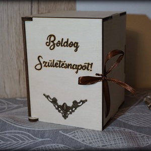 Whiskis pohár fa dobozban - Meska.hu