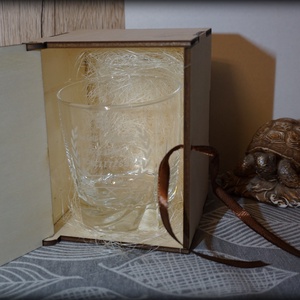 Whiskis pohár fa dobozban - otthon & életmód - konyhafelszerelés, tálalás - tálalás - pohár - Meska.hu