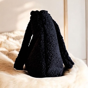 Fekete plüss táska - táska & tok - kézitáska & válltáska - nagy pakolós táska - Meska.hu