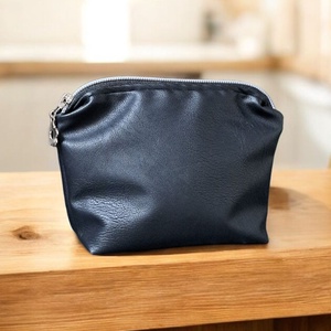 Fekete műbőr neszeszer, Táska & Tok, Neszesszer, Varrás, MESKA