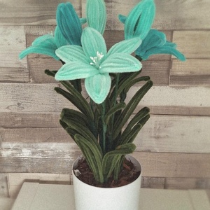 TütüDekor - Zsenília Liliom cserépben (menta színek), Otthon & Életmód, Dekoráció, Virágdísz és tartó, Csokor & Virágdísz, Gipszöntés, Virágkötés, MESKA