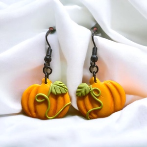 28. Halloween tökök levéllel fülbevaló, Ékszer, Fülbevaló, Lógó fülbevaló, Ékszerkészítés, Gyurma, MESKA