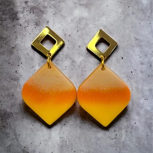 290. Sárgás színátmenetes fülbevaló süthető gyurmából - Meska.hu