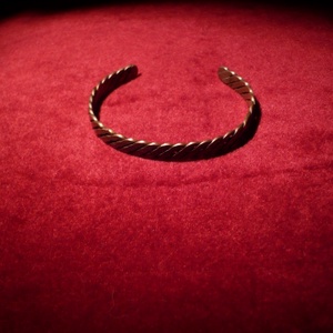 Réz karkötő, csavart mintával -  - Meska.hu