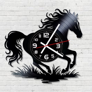 Lovas bakelitlemez falióra! - Meska.hu