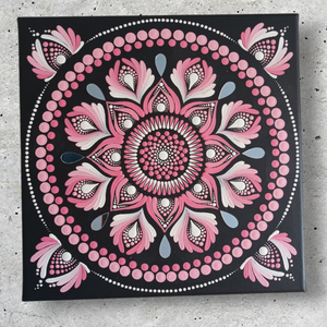 Egyedi mandala, fekete alapon rózsaszín és fehér színnel , Otthon & Életmód, Dekoráció, Spiritualitás, Mandala, Festészet, MESKA