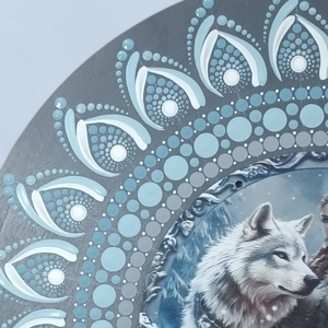 Egyedi mandala, nyomtatott fa középpel, szürke alapra festve fehér és kék árnyalatokkal festve  - otthon & életmód - dekoráció - spiritualitás - mandala - Meska.hu