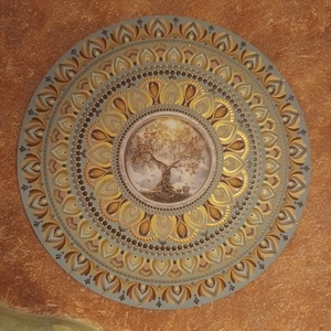 Egyedi mandala, nyomtatott fa középpel, világosbarna alapra festve sárga és barna árnyalatokkal festve  - Meska.hu