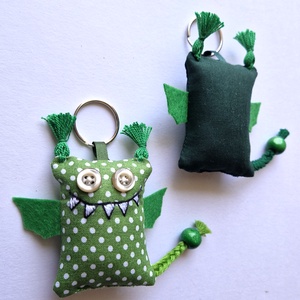 Szerelmes sárkányok (Walesi zöldek) - 2db textil kulcstartó - táska & tok - kulcstartó & táskadísz - kulcstartó - Meska.hu