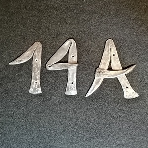 Kovácsoltvas házszám 120mm - kézzel kovácsolt, Otthon & Életmód, Ház & Kert, Házszám, Kovácsoltvas, Fémmegmunkálás, MESKA
