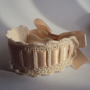 Horgolt karkötő - Meska.hu