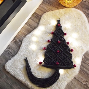 Makramé karácsonyi ablakdísz, falidísz - fenyőfa - Meska.hu