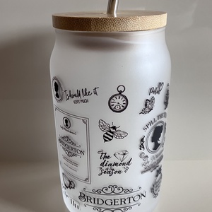 Bridgerton stílusú üvegpohár, Otthon & Életmód, Konyhafelszerelés, tálalás, Italos kellékek, Italtartó, Fotó, grafika, rajz, illusztráció, MESKA