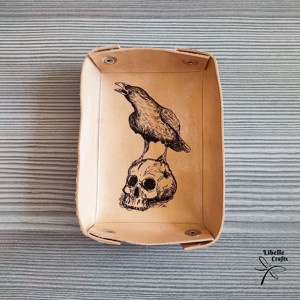 Holló a koponyán kockadobó tálca, Játék & Sport, Táblajáték és Kártyajáték, Társasjátékok, Dobókocka, , MESKA