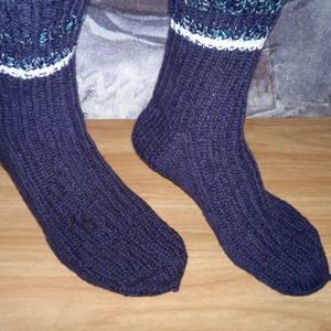 Kézzel kötött vastag zokni 42-43 méretben. -  - Meska.hu