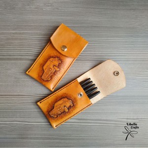 Autós tolltartó - LADA, 1590-as Zsiguli - otthon & életmód - papír, írószer - tolltartó & ceruzatekercs - Meska.hu