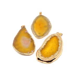 Lendület sárga achát lap medál arany színű foglalattal 25x40�70mm, Ékszer, Nyaklánc, Medál, , MESKA