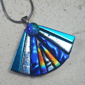 Kleopátra Dichroic üvegnyaklánc, Ékszer, Nyaklánc, Medálos nyaklánc, Ékszerkészítés, Üvegművészet, MESKA