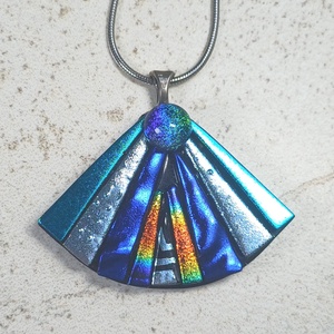 Kleopátra Dichroic üvegnyaklánc - ékszer - nyaklánc - medálos nyaklánc - Meska.hu