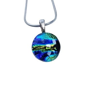 Apró Dichroic üvegnyaklánc - ékszer - nyaklánc - medálos nyaklánc - Meska.hu