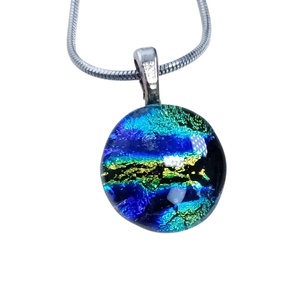 Apró Dichroic üvegnyaklánc, Ékszer, Nyaklánc, Medálos nyaklánc, Ékszerkészítés, Üvegművészet, MESKA