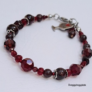 Borvörös karkötő gránát ásvánnyal, Swarovski kristályokkal  - ékszer - karkötő - gyöngyös karkötő - Meska.hu