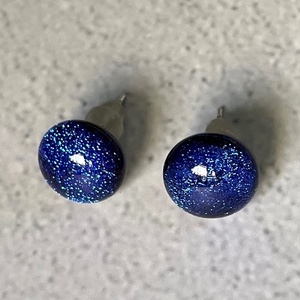  Királykék irizáló fülbevaló, üvegékszer - ékszer - fülbevaló - pötty fülbevaló - Meska.hu