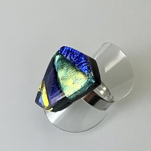 Színes irizáló gyűrű, üvegékszer - Meska.hu