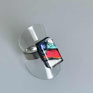 Több színben irizáló gyűrű, üvegékszer - ékszer - gyűrű - figurális gyűrű - Meska.hu