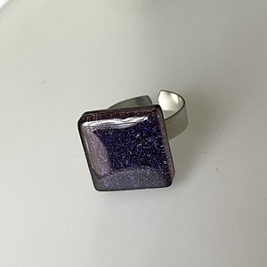 Kéken, lilásan irizáló gyűrű, üvegékszer - Meska.hu