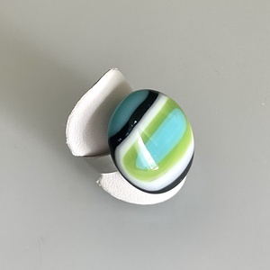 Állítható alapú gyűrű, üvegékszer - ékszer - gyűrű - üveglencsés gyűrű - Meska.hu