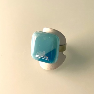 Kék állítható alapú gyűrű, üvegékszer - ékszer - gyűrű - üveglencsés gyűrű - Meska.hu