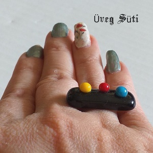 NEMESACÉL Fekete  piros sárga  kék bolygó gyűrű üvegékszer ajndék nőknek - ékszer - gyűrű - statement gyűrű - Meska.hu