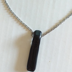 NEMESACÉL Fekete  üveg minimál medál ez az unisex medál , Ékszer, Nyaklánc, Medálos nyaklánc, Ékszerkészítés, Üvegművészet, MESKA