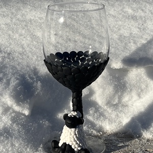 �Állati Móka Kézműves gyurmadíszes borospohár - otthon & életmód - konyhafelszerelés, tálalás - tálalás - boros poharak, szettek - Meska.hu