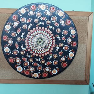 Mandala festés akrillal,pontozásos technikával bakelit lemezre .01. - Meska.hu
