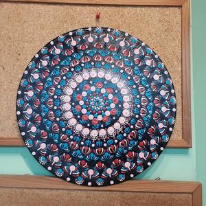 Mandala festés akrillal, pontozásos technikával bakelit lemezre. 07. - Meska.hu