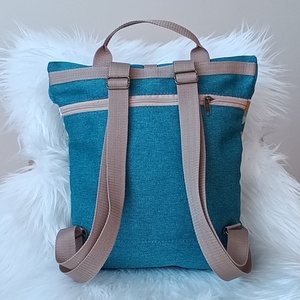 Rolltop hátizsák elején háromszög mintával - táska & tok - hátizsák - roll top hátizsák - Meska.hu