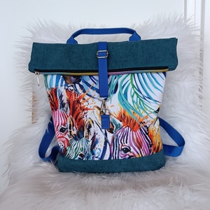 Kék rolltop hátizsák elején zsiráf mintával, Táska & Tok, Hátizsák, Roll top hátizsák, Varrás, MESKA