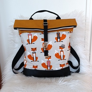 Műbőr rolltop hátizsák elején nyakkendős róka mintával - Meska.hu