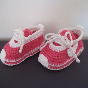 Horgolt kislány babacipő talphossz: 9 cm 0-3 hóig -  - Meska.hu