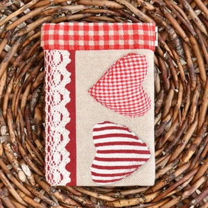 Csipkés-szíves pénztárca egyszínű hátlappal, pikk-pakk zárral, 8,5x12cm, Táska & Tok, Pénztárca & Más tok, Aprópénztartó, Varrás, MESKA