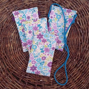 Virágos mobiltok több színben, 12x20cm, pikk-pakk zárral - táska & tok - pénztárca & más tok - telefontok - Meska.hu