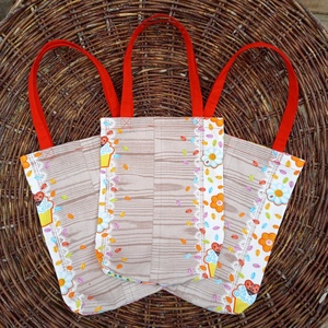 Színes húsvéti textiltáska piros füllel, 24x31 cm  - táska & tok - bevásárlás & shopper táska - shopper, textiltáska, szatyor - Meska.hu