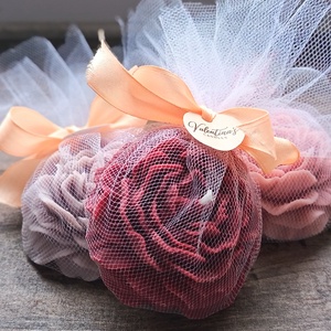 Rózsa illatgyertya - esküvő - emlék & ajándék - köszönőajándék - Meska.hu