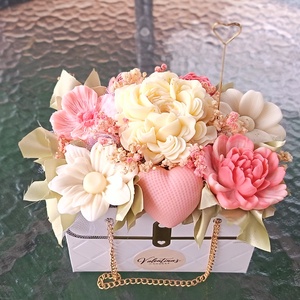 Anyák napi virágbox - otthon & életmód - virágdekoráció - virágok - virágbox - Meska.hu